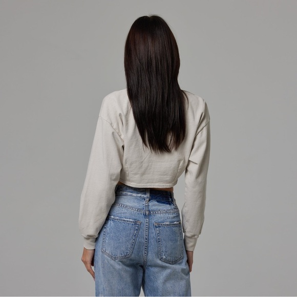 NEW TALENTLESS WOMENS CROP DART LIGHTWEIGHT CEMENT CREWNECK SZ SMALL S - Picture 3 of 6